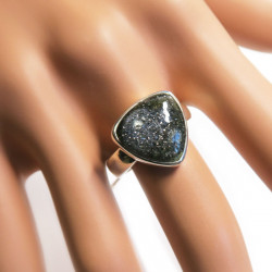 Кольцо с черным авантюрином 1169-nr