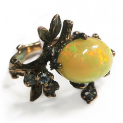 Кольцо с опалом и самоцветами 1333-er Кольцо с опалом и самоцветами 1333-er