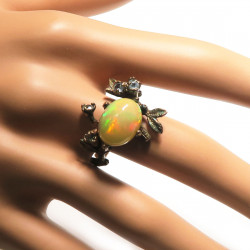 Кольцо с опалом и самоцветами 1333-er Кольцо с опалом и самоцветами 1333-er