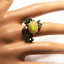 Кольцо с опалом и самоцветами 1333-er Кольцо с опалом и самоцветами 1333-er