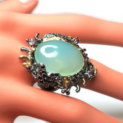 Кольцо с халцедоном, сапфирами и гранатом 1688-er