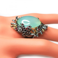 Кольцо с халцедоном, сапфирами и гранатом 1688-er