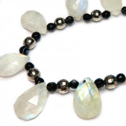 Колье с лунным камнем 779-eo