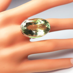 Кольцо с зеленым аметистом (празиолитом) 468-amr