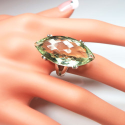Кольцо с зеленым аметистом (празиолит) 394-amr