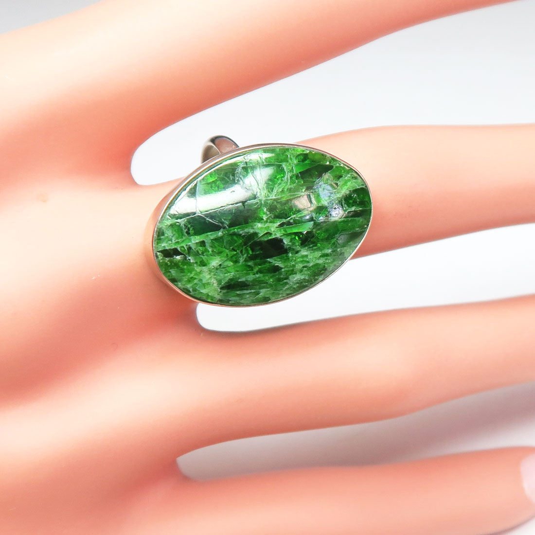 Хромдиопсидом